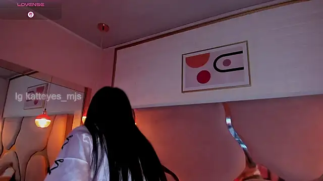 katteyes_mjs's cam snapshot