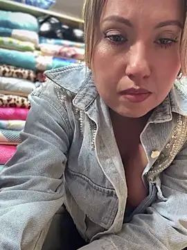 VIOLETA-25_'s cam snapshot