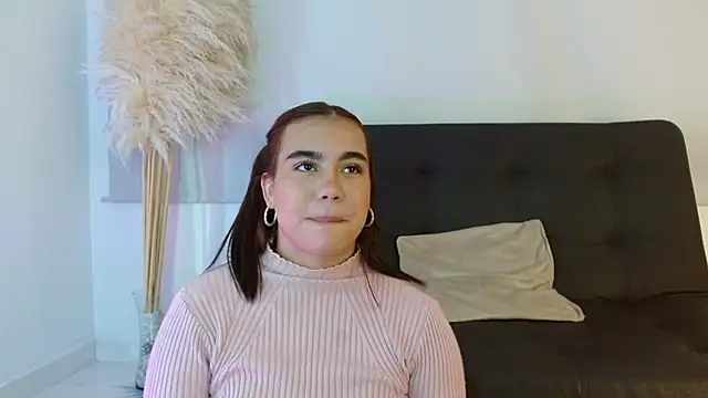 Collins_luna's cam snapshot