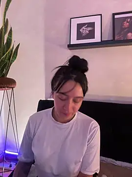 EmmyEvans1's cam snapshot