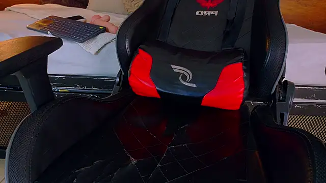 NicoletCherry__'s cam snapshot