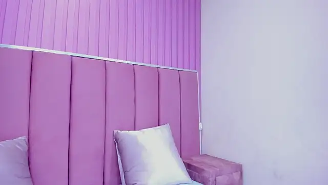 SofiiDream live sex cam