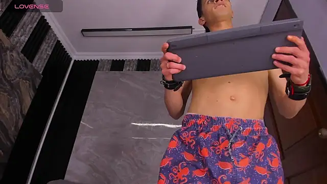 Axel-Bigcock live sex cam