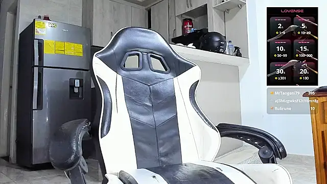 YeremiBrowm's cam snapshot