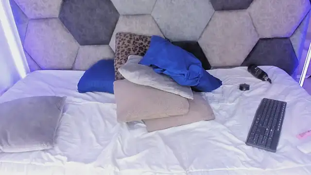 DulceJones's cam snapshot