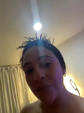 Taylortits live sex cam