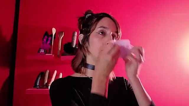 Ambar_Roux_'s cam snapshot