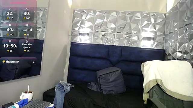 nairobi8's cam snapshot