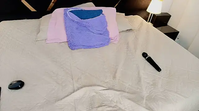 Amelie_saenz's cam snapshot