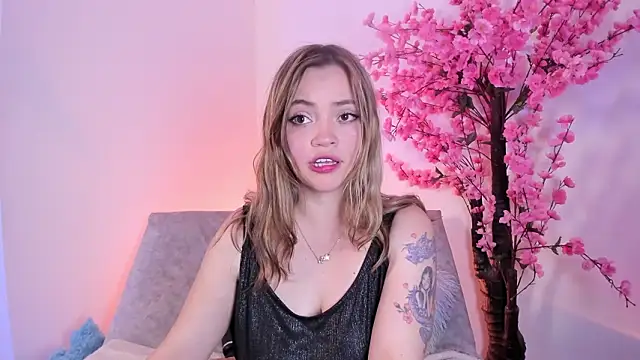 aliiceFM's cam snapshot