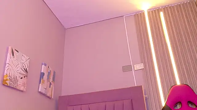 meli_peach1's cam snapshot