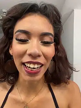 BellaHarpeer's cam snapshot