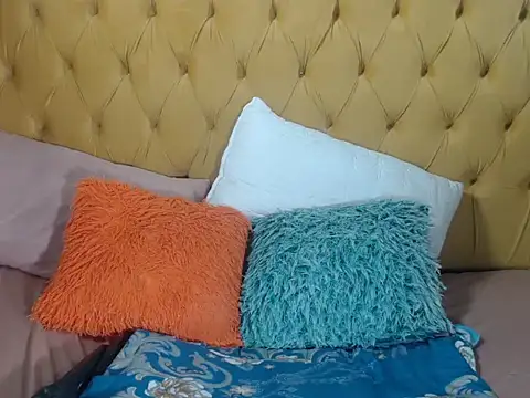 DickDivaXX's cam snapshot