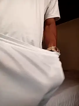 man_black_hot24's cam snapshot