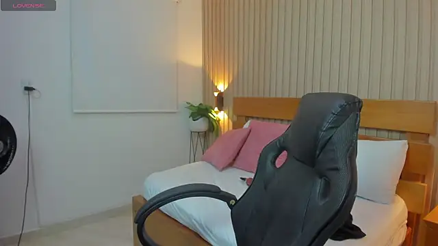 mara08_'s cam snapshot