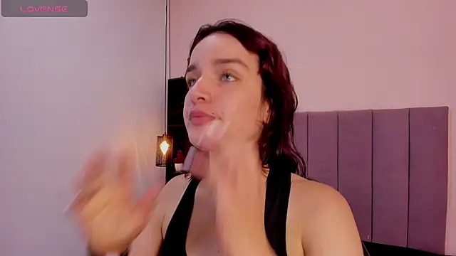 Annyrosee's cam snapshot