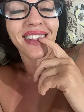 Deusasafada's cam snapshot