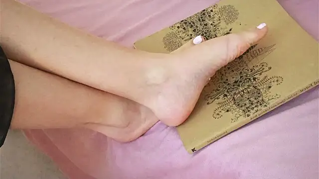 Ginevra_esposito's cam snapshot