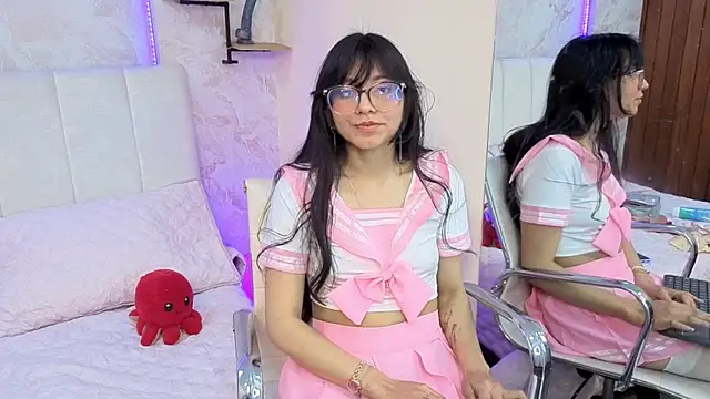 VioletxBloom's cam snapshot