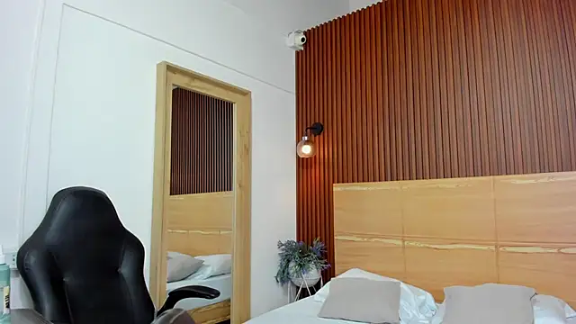 mila_pinkett's cam snapshot