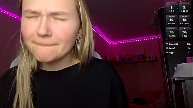 KarinRobertson's cam snapshot