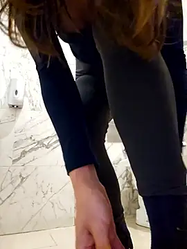 mmm-Virginia's cam snapshot