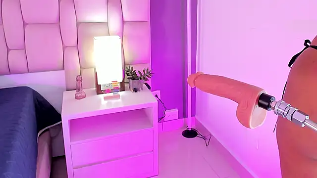 Mia_cm's cam snapshot