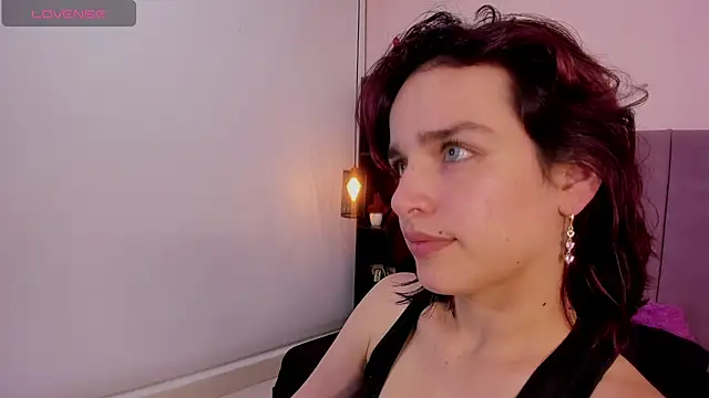 Annyrosee's cam snapshot