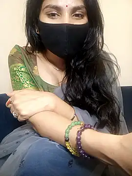 Ur_prisha7's cam snapshot