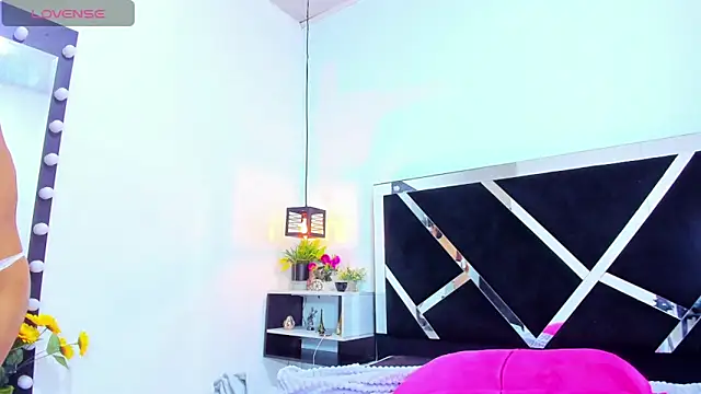 iisabella_noa's cam snapshot