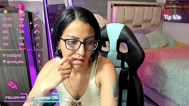 alma_blue live sex cam