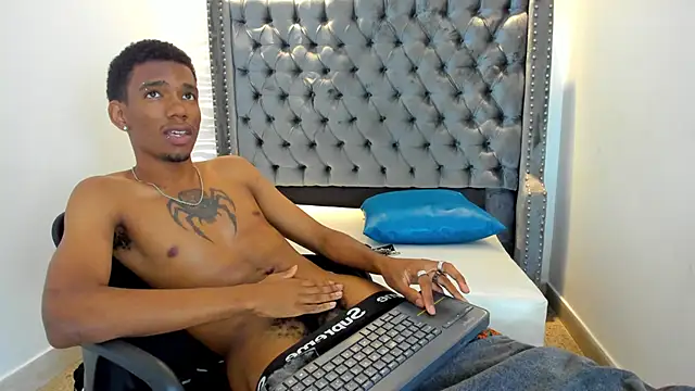 nero_reyd live sex cam