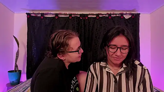 ElectricNights live sex cam