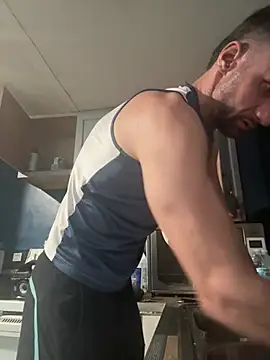 sexyhotstud12's cam snapshot