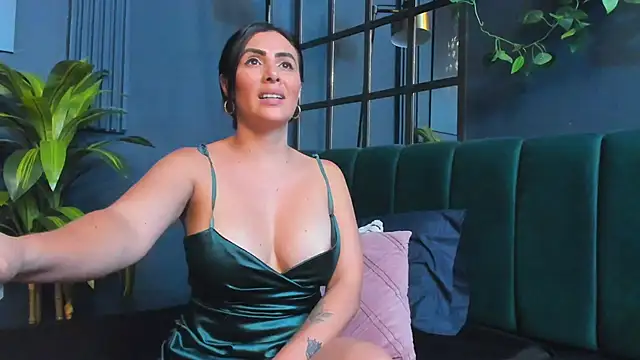 scarlet_edwars's cam snapshot