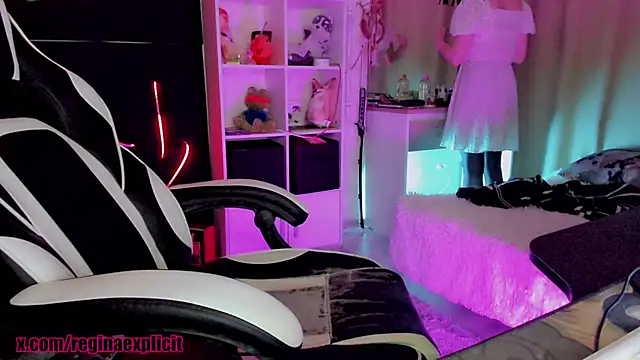 snake__bites live sex cam