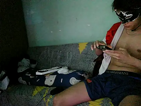 boyhigh1997 live sex cam