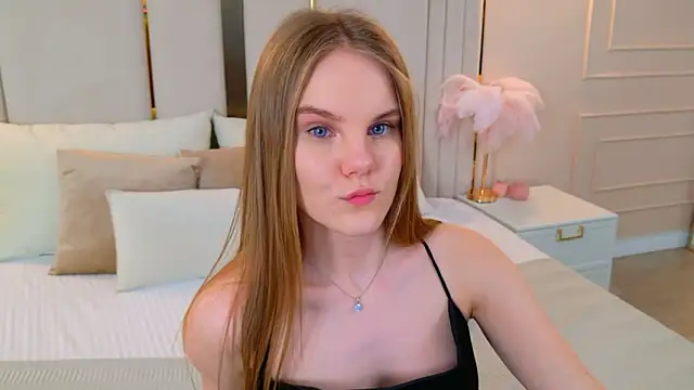 Lili_Lohan live sex cam