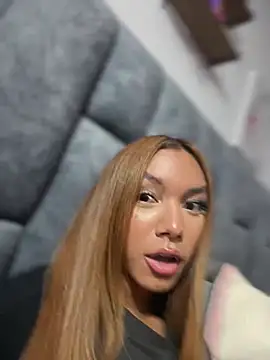 Nikol_Rang__ live sex cam