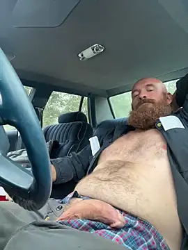 32XRedBeard live sex cam