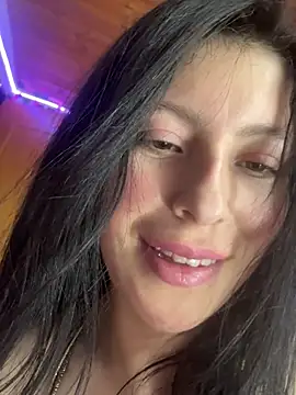 GiuliaBianchi live sex cam