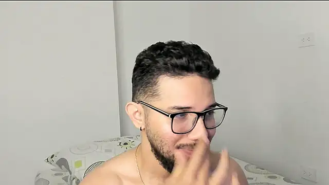 LeoAnderson__'s cam snapshot