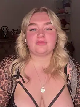 TwoWayT_xx's cam snapshot