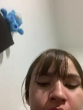 angel_naturall's cam snapshot