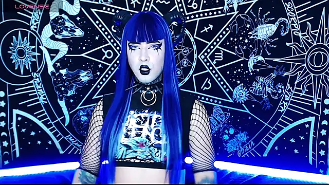 naomi_satan live sex cam