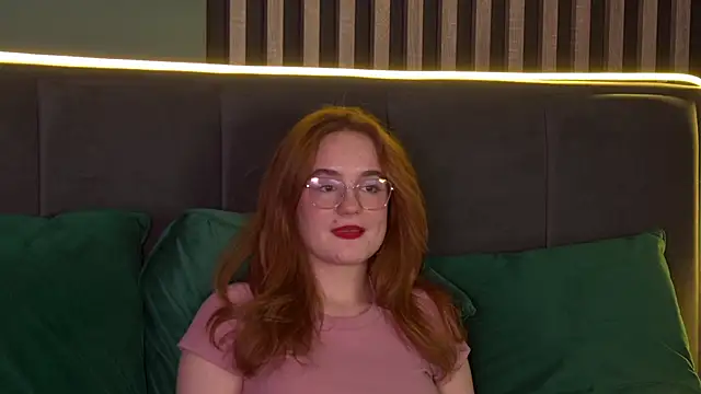 AmyRoy's cam snapshot