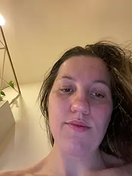 Nicole-Ray's cam snapshot