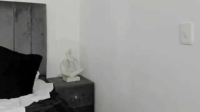 RedNDizzy live sex cam