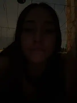 emily_layton's cam snapshot