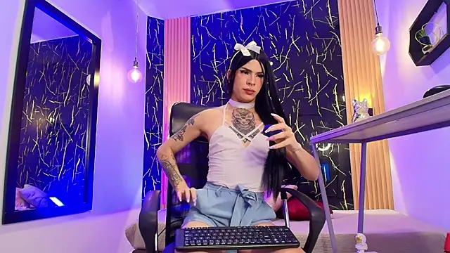 Bella_salvatore live sex cam